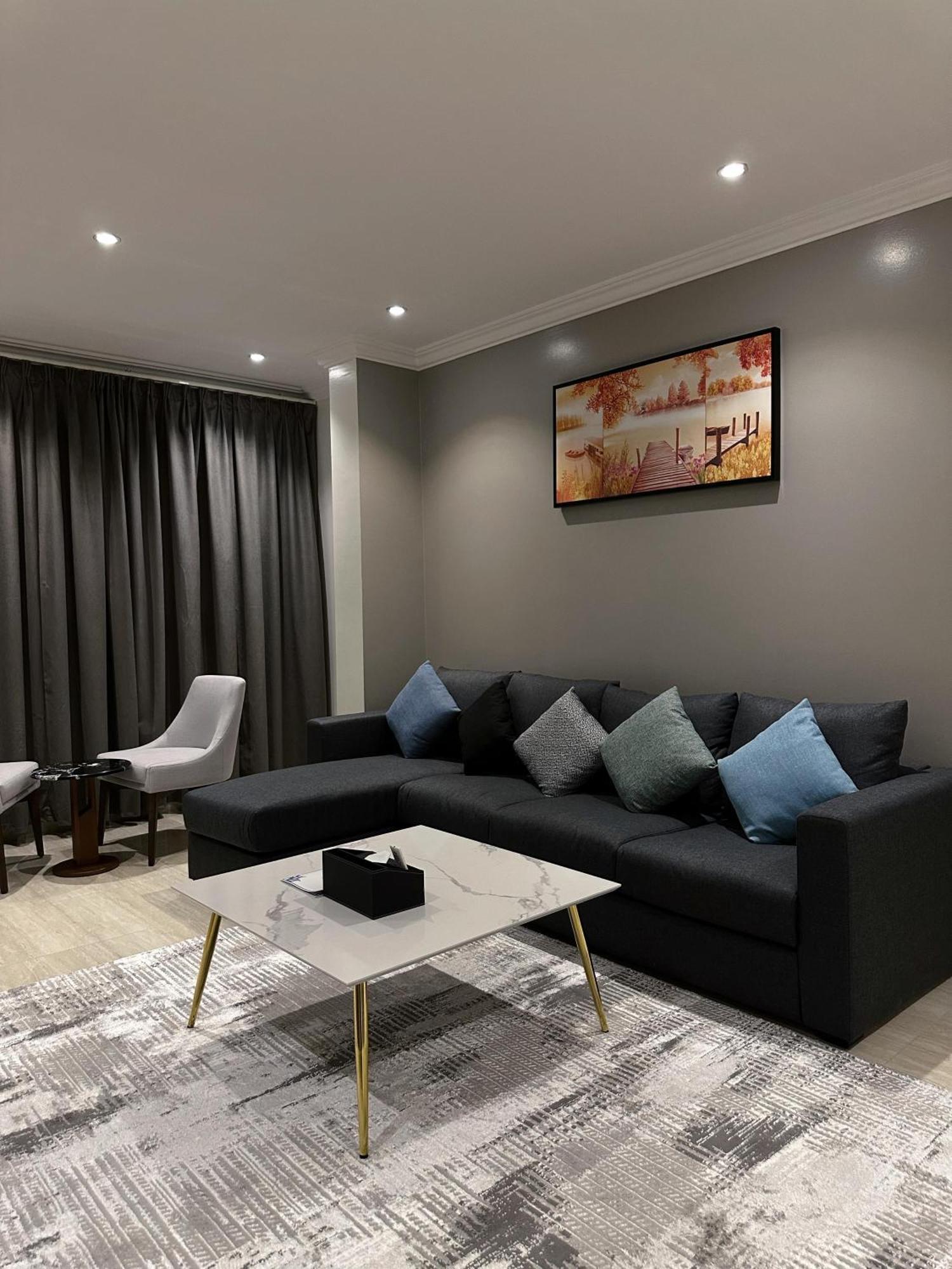 Art Suite Riyad Extérieur photo